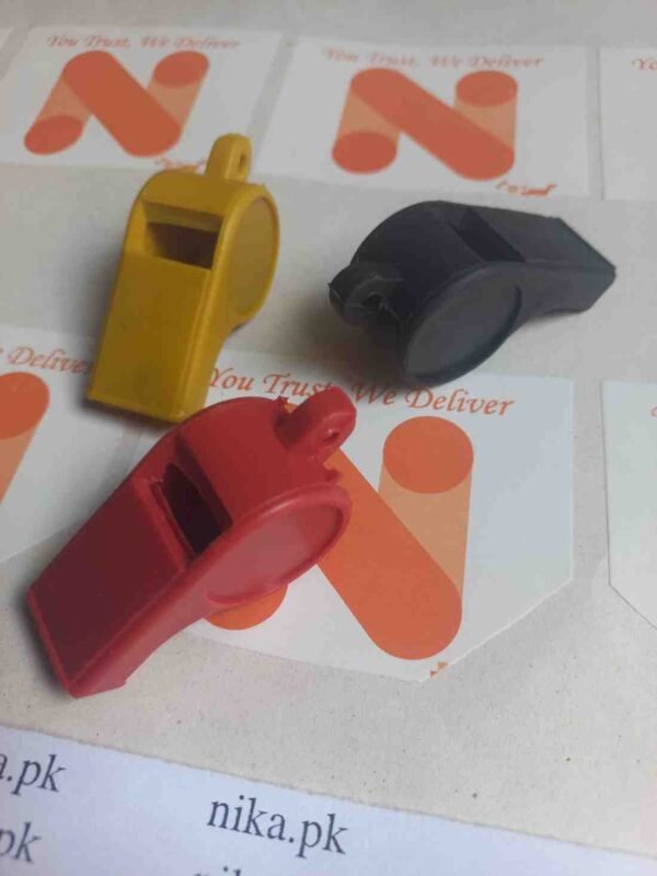 Plastic whistles - Image 2