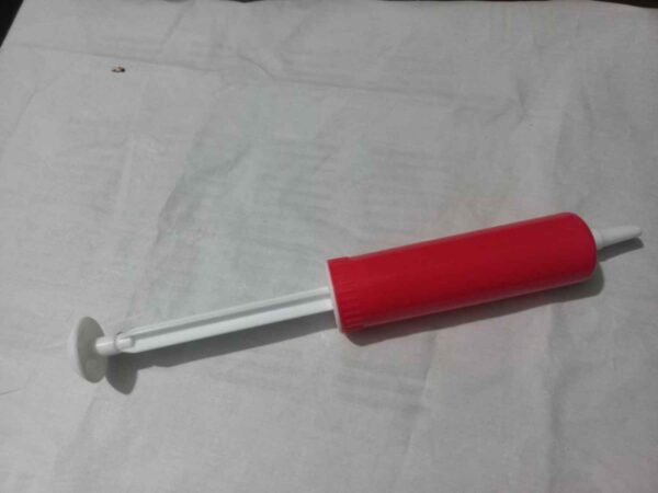 Balloon filler hand pump